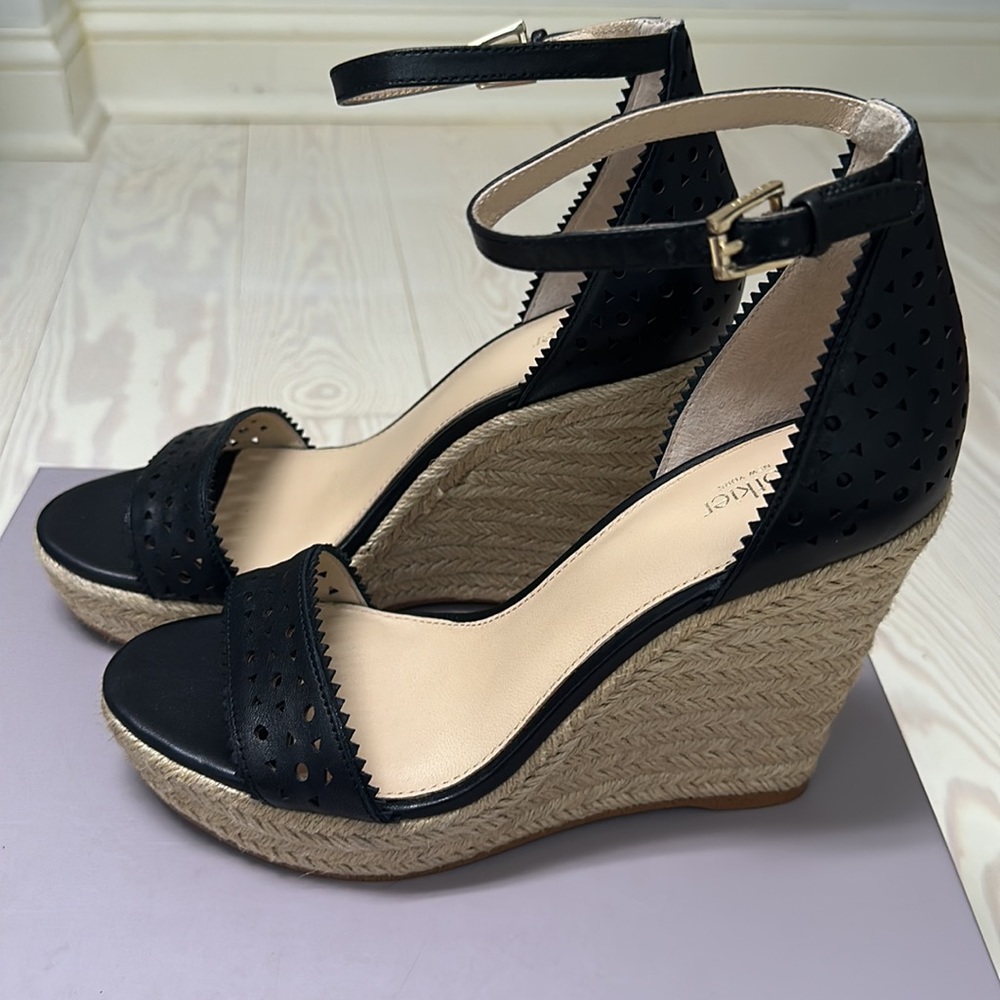 Botkier Jamie Platform Wedge. Perfect condition. Size 8.5 Black 4.5 in heel